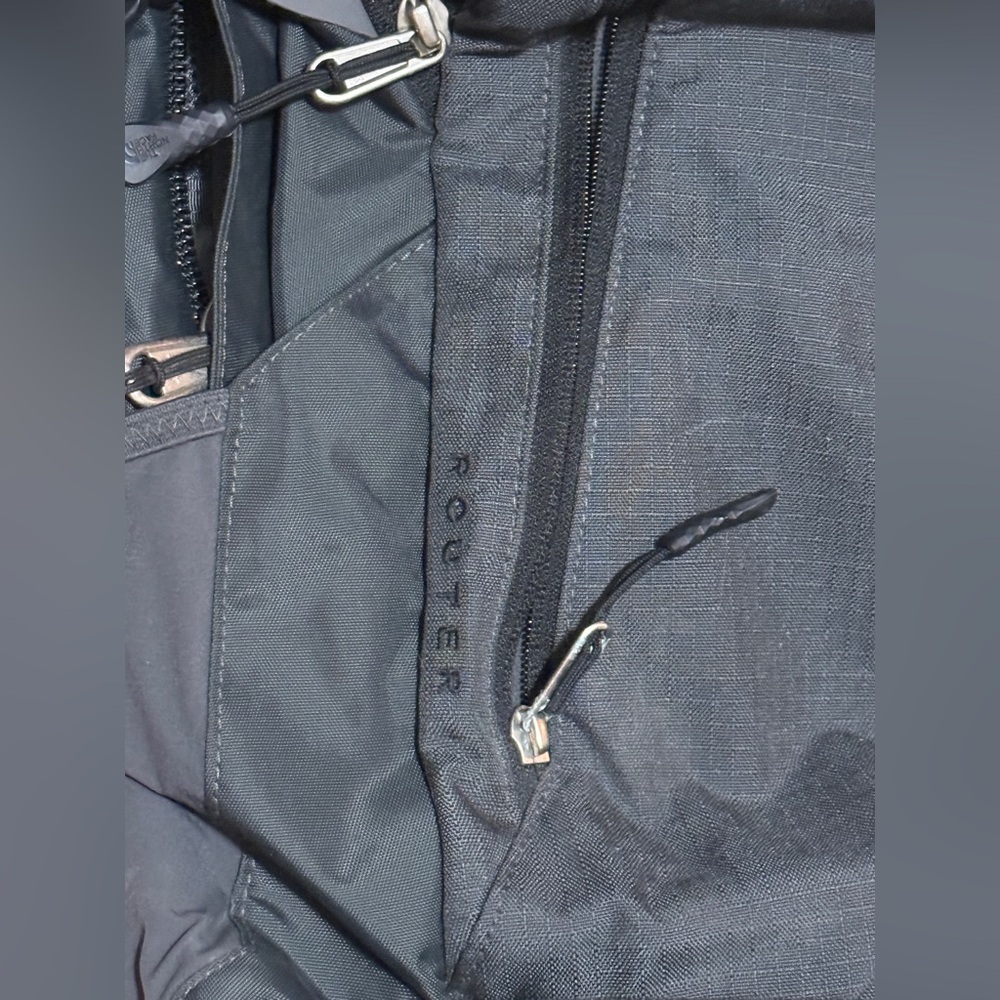 North Face Router Backpack - Picture 3 of 6